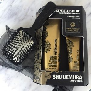 SHU UEMURA essence absolue nourishing cream